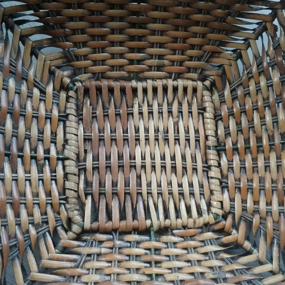 Wicker Iron Square Basket Rustic - Picture 6 of 8